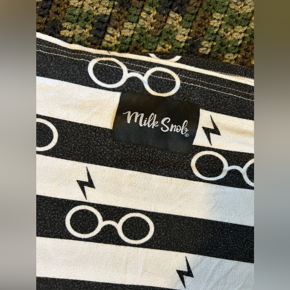 Milk snob nursing cover